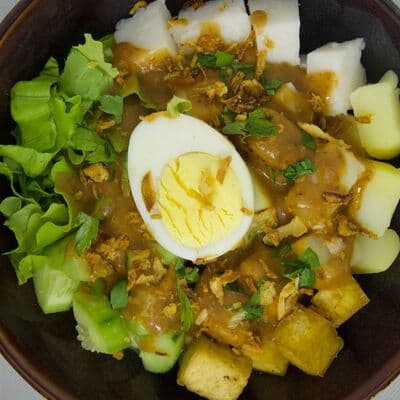 Балийский салат (Gado-Gado)